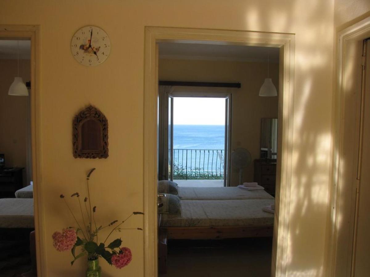 Villa Margarita Agios Ioannis Peristeron  Exterior photo